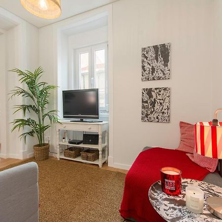 Charming Apartment For A Great Stay In Lisbon Luaran gambar