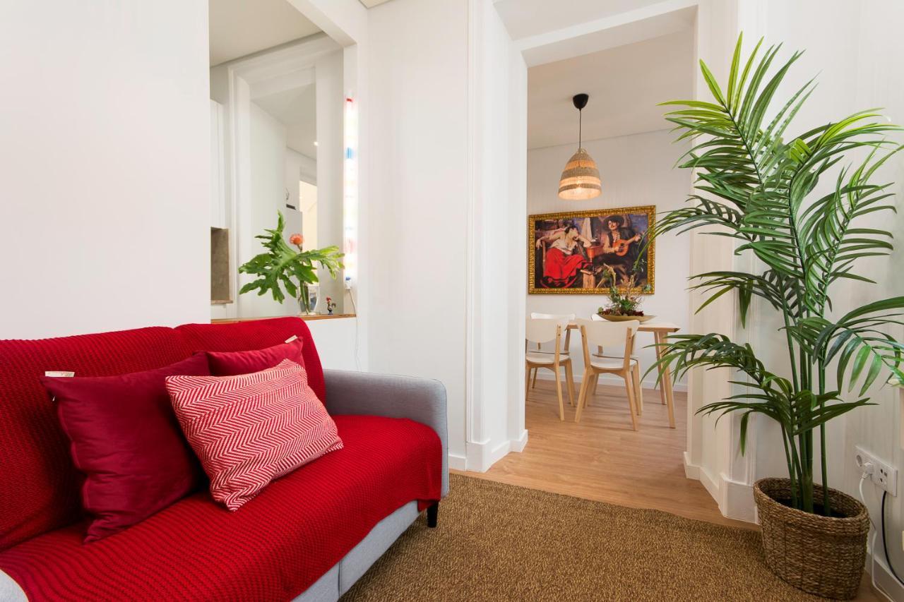 Charming Apartment For A Great Stay In Lisbon Luaran gambar